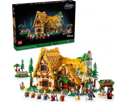 LEGO Disney Čatkas sniegavīri ar kroņiem un sarkaniem kokiem (43242)