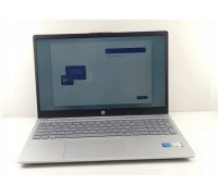 HP 15-fd0171nw Intel Core i5 i5-1334U Laptop 39,6 cm (15.6") Full HD 16 GB DDR4-SDRAM 512 GB SSD Wi-Fi 6E (802.11ax) Windows 11 Home Silver